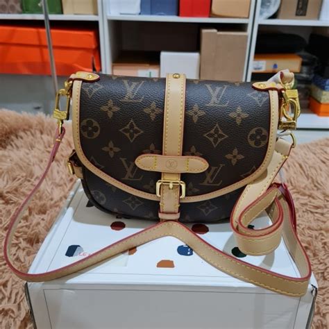 tas louis vuitton selempang kecil